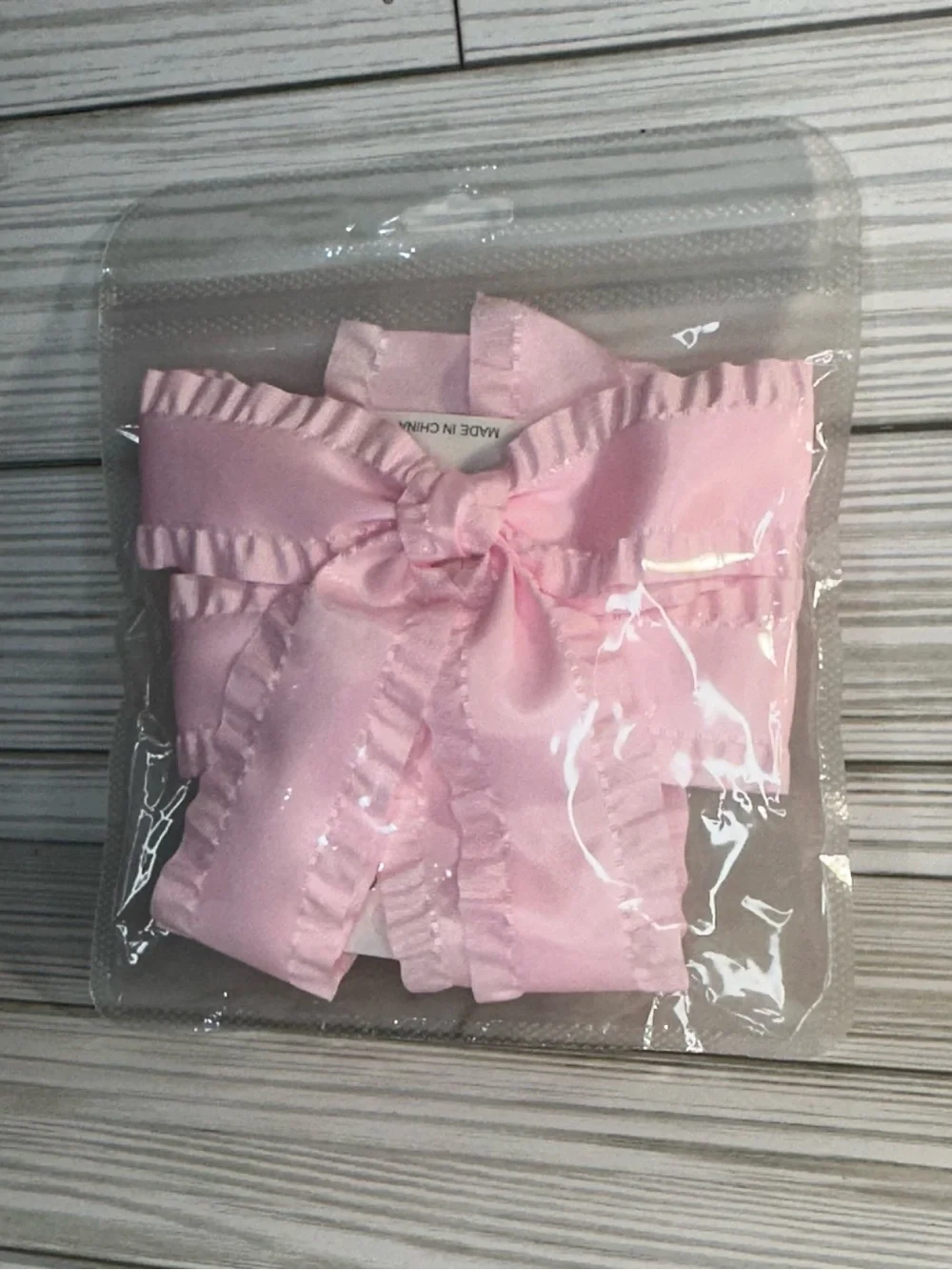 N/A feminine 10” ruffled